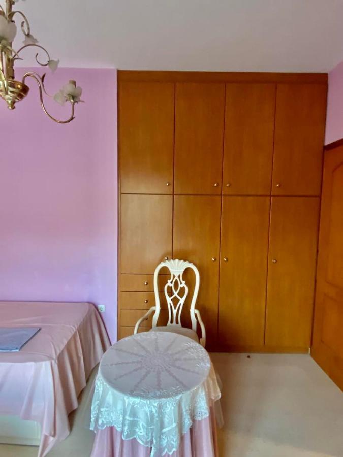 Apartament Dora'S Nest 5' Min From The Airport. Spáta Zewnętrze zdjęcie