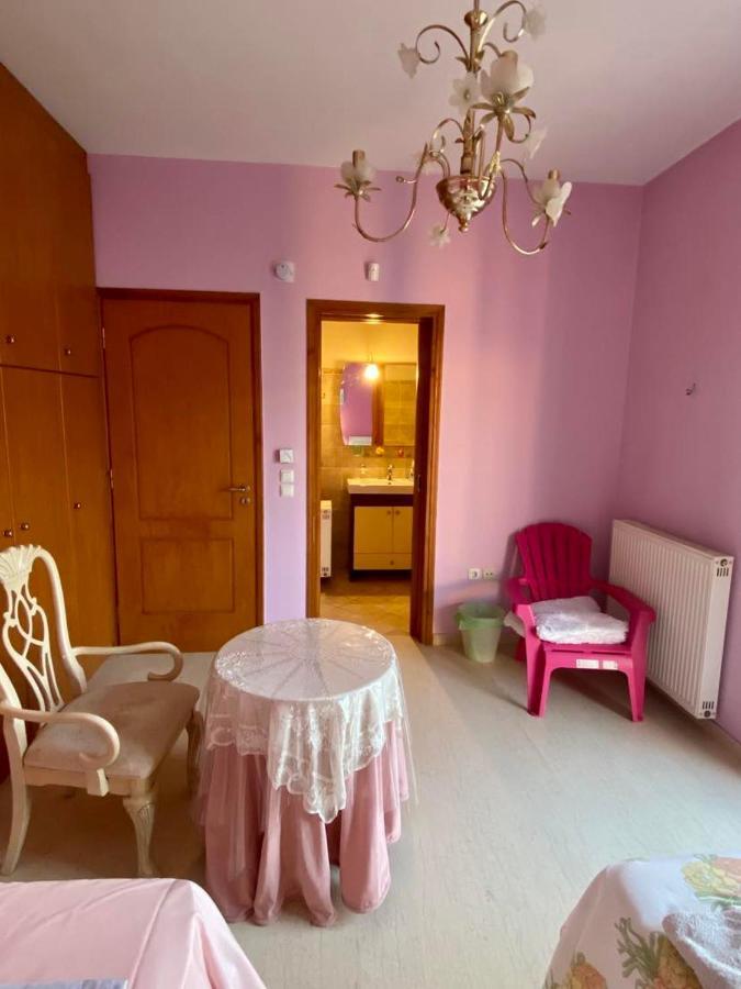 Apartament Dora'S Nest 5' Min From The Airport. Spáta Zewnętrze zdjęcie